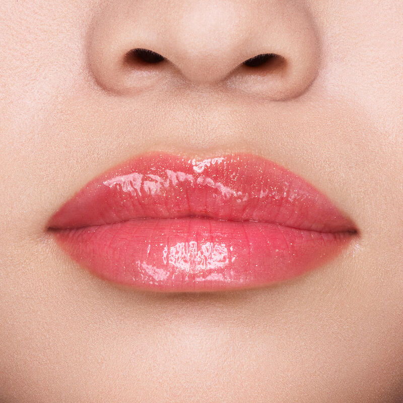 Shiseido Shimmer GelGloss – Shade 07 (Shin-ku Red)