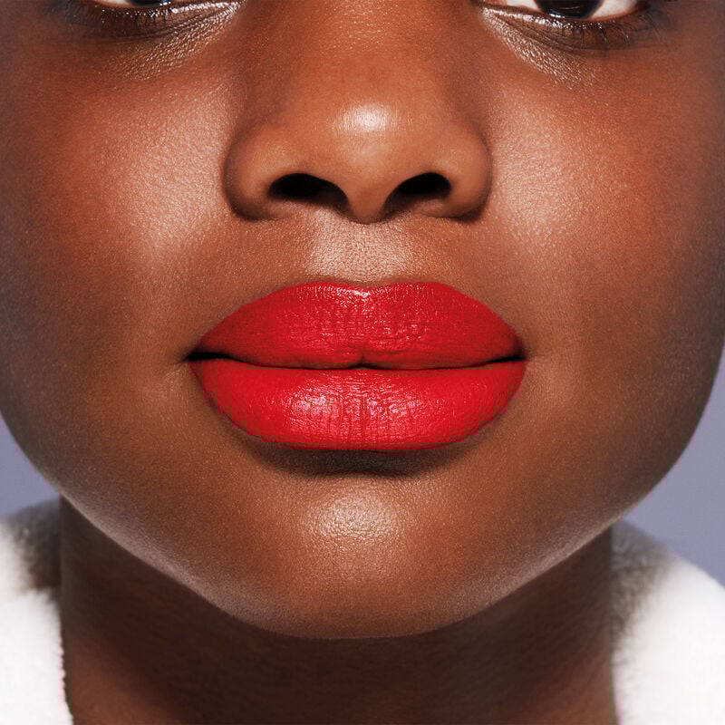 Shiseido VisionAiry Gel Lipstick – Shade 221 (Code Red)