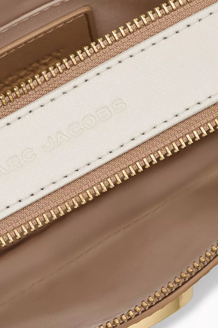 MARC JACOBS The Snapshot Camera Crossbody Bag in Leather