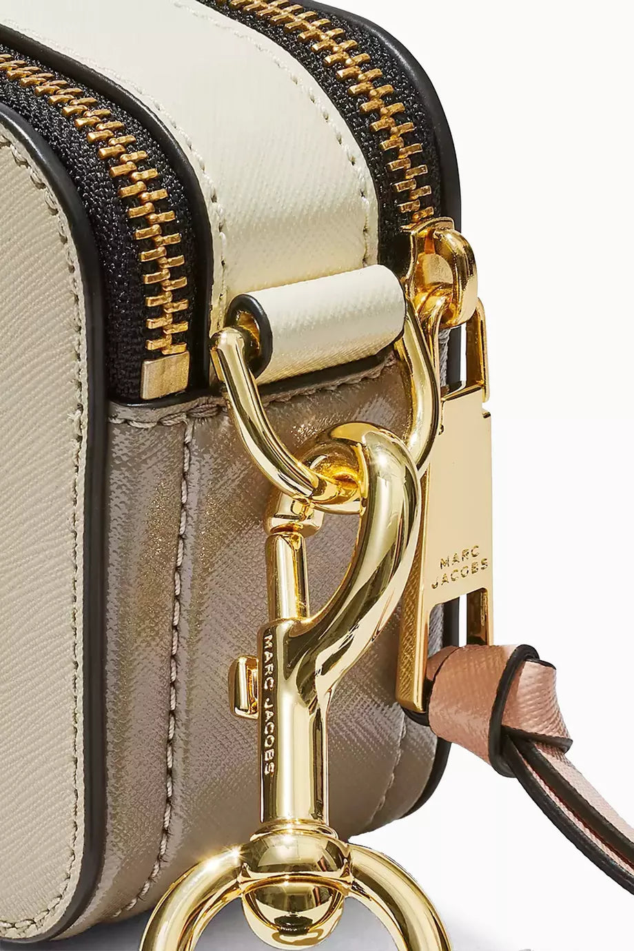 MARC JACOBS The Snapshot Camera Crossbody Bag in Leather