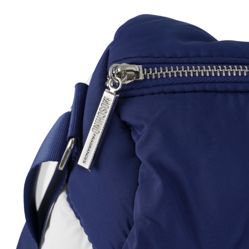 MOSCHINO FRAGRANCES SPORTS BAG (BLUE)