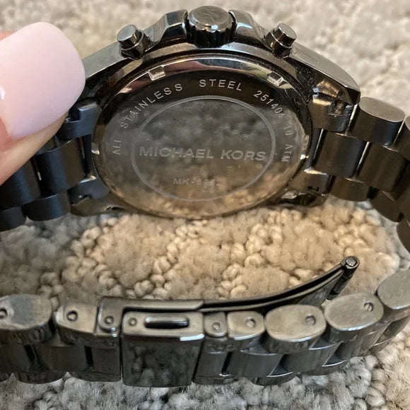 MICHAEL KORS QUARTZ-MK5952 GREY & WHITE DIAL 43mm (Unisex)