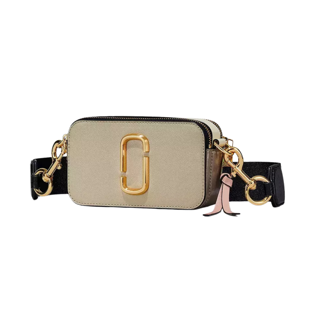 MARC JACOBS The Snapshot Camera Crossbody Bag in Leather